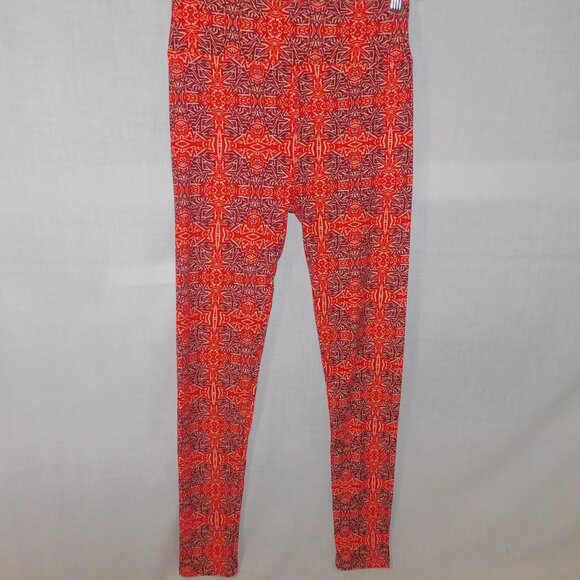 LuLaroe Red Burgundy Hidden bat Womens Leggings OS size 2 -10 - Picture 2 of 7
